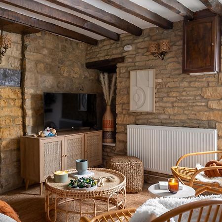 Bourton Scandi Chic Authentic Cottage Exterior photo
