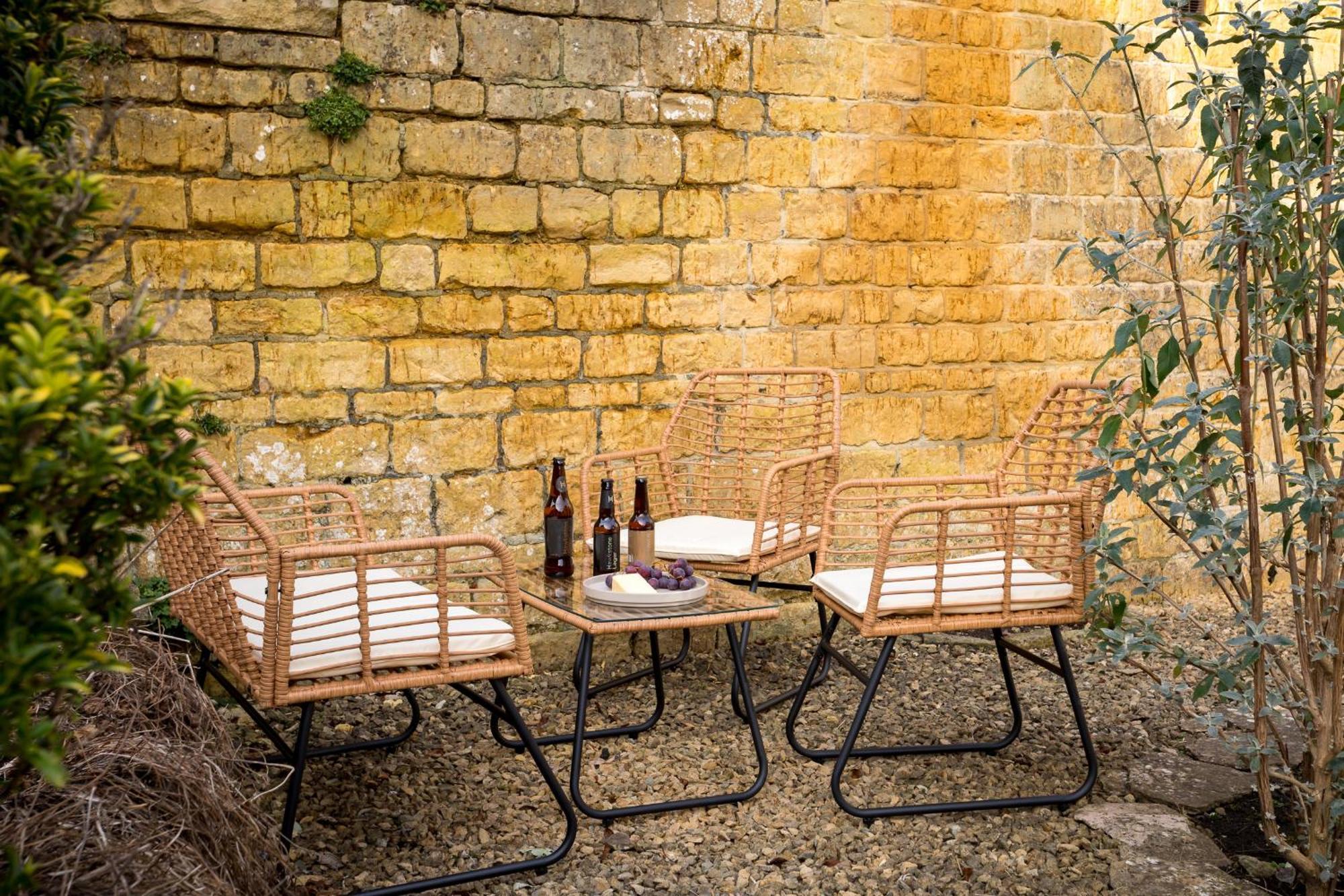 Bourton Scandi Chic Authentic Cottage Exterior photo
