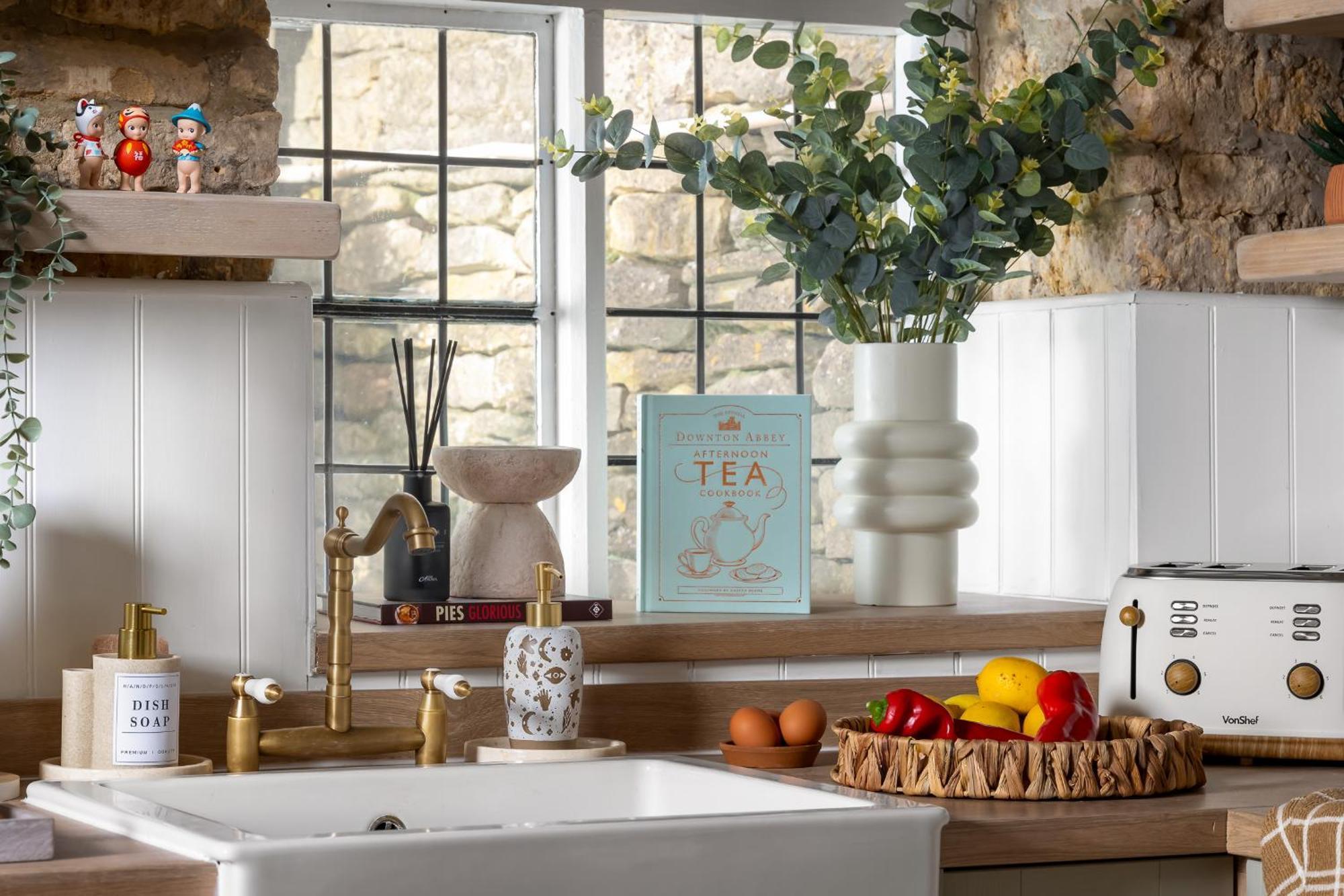 Bourton Scandi Chic Authentic Cottage Exterior photo